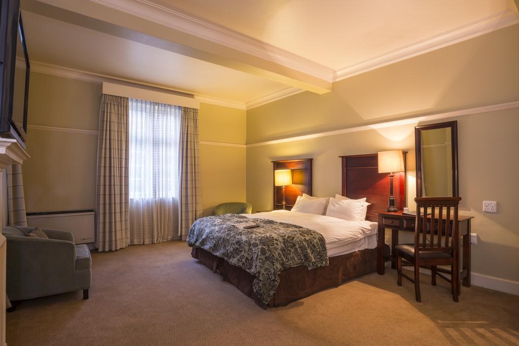 Imperial Hotel By Misty Blue Hotels ピーターマリッツバーグ エクステリア 写真