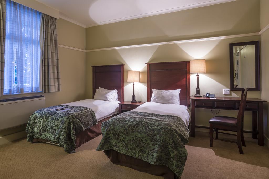 Imperial Hotel By Misty Blue Hotels ピーターマリッツバーグ エクステリア 写真