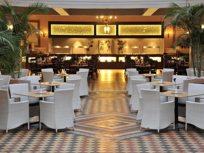 Imperial Hotel By Misty Blue Hotels ピーターマリッツバーグ エクステリア 写真
